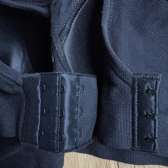 TRUEKIND Daily Comfort Wireless Shaper Bra | Size Large Black with Bra Extender - Picture 5 of 9